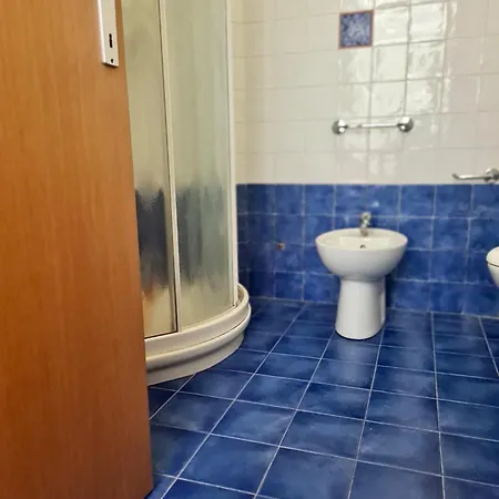 Casa Liana 11 公寓 *